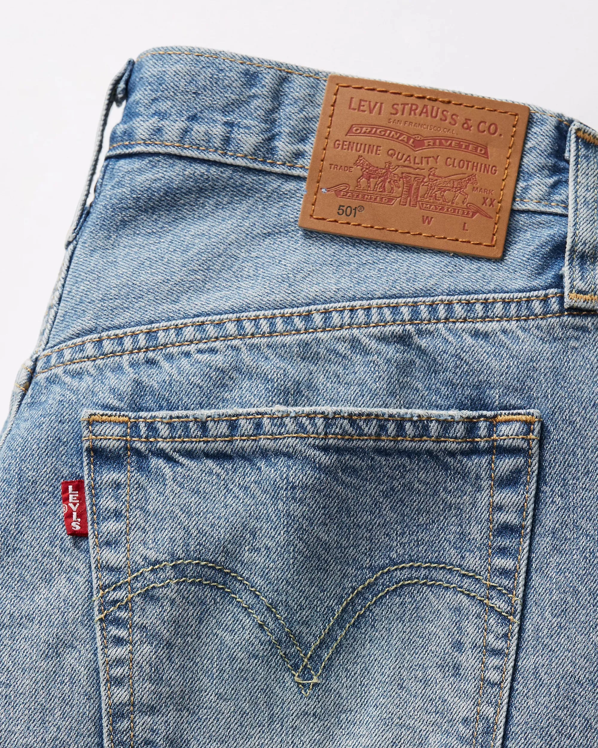 LEVI'S 501 Mid-Thigh Short - Fun Flare