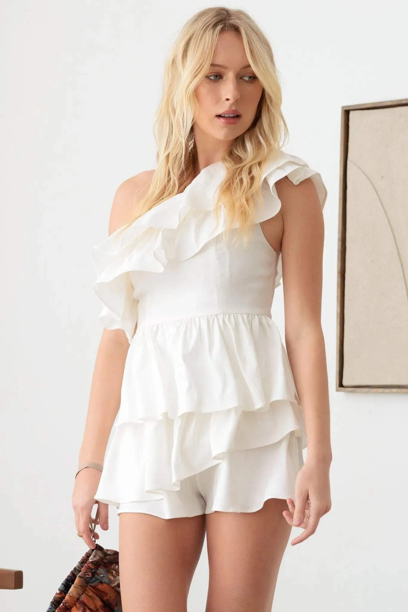 Trendy One Shoulder Design Ruffle Romper